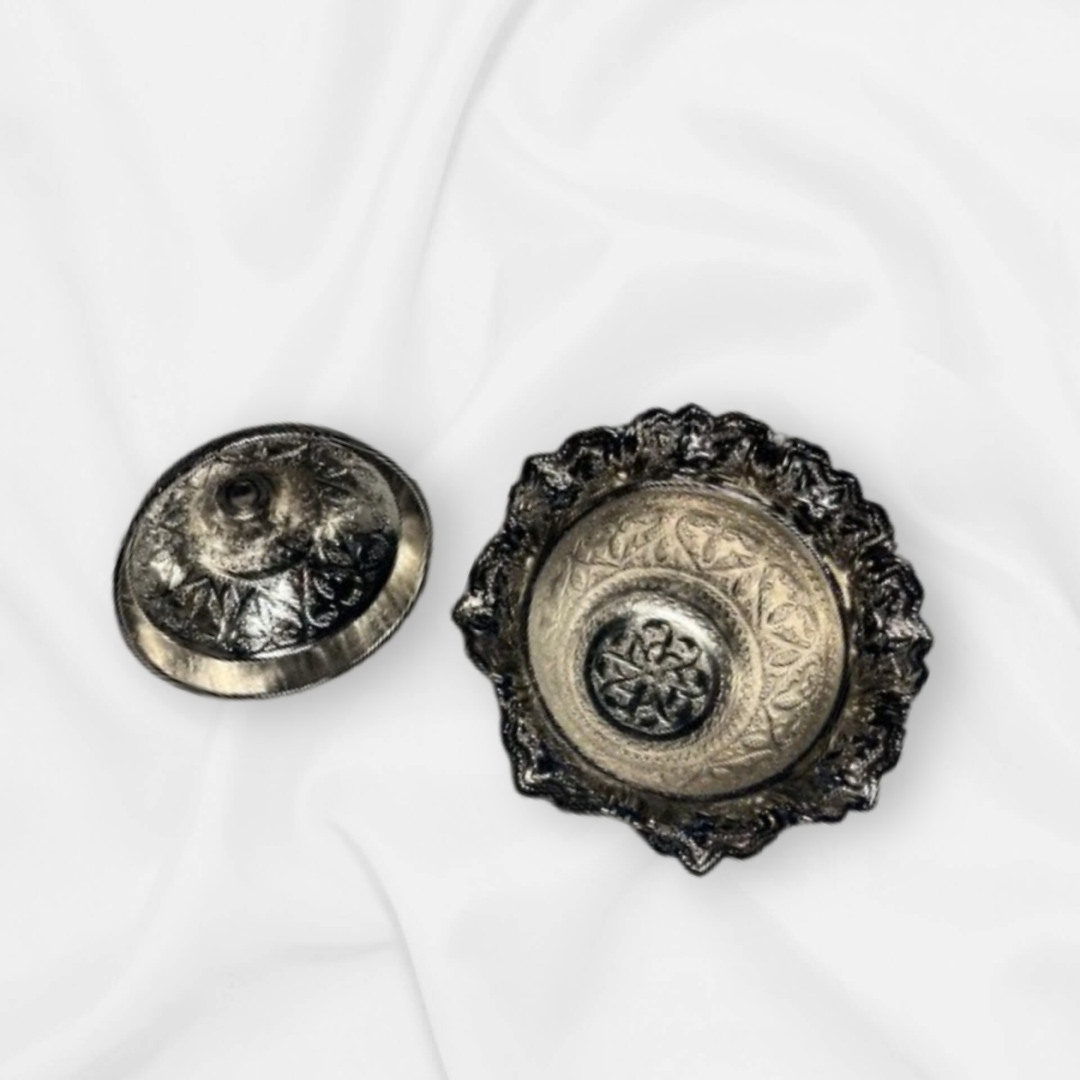 Dattel Schale mit Deckel -  aus Metall für Trockenfrüchte